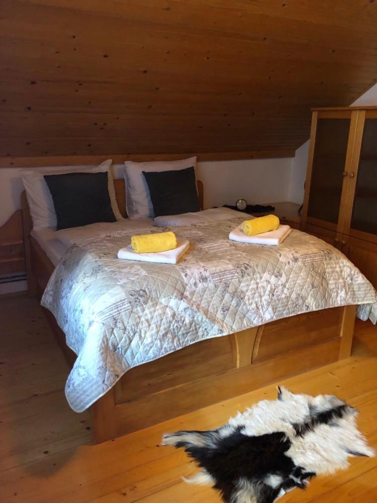 Apartma Cvrsta Trojka เยเซนิตเซ ภายนอก รูปภาพ